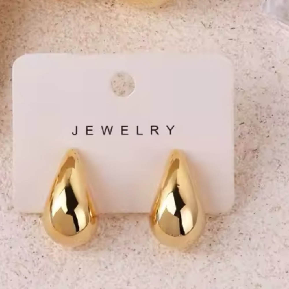 Gold Teardrop Earrings